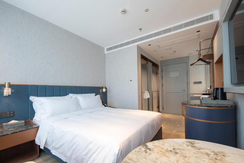 Rezen Estelle Hotel - East Nanjing Rd City Center - image 7