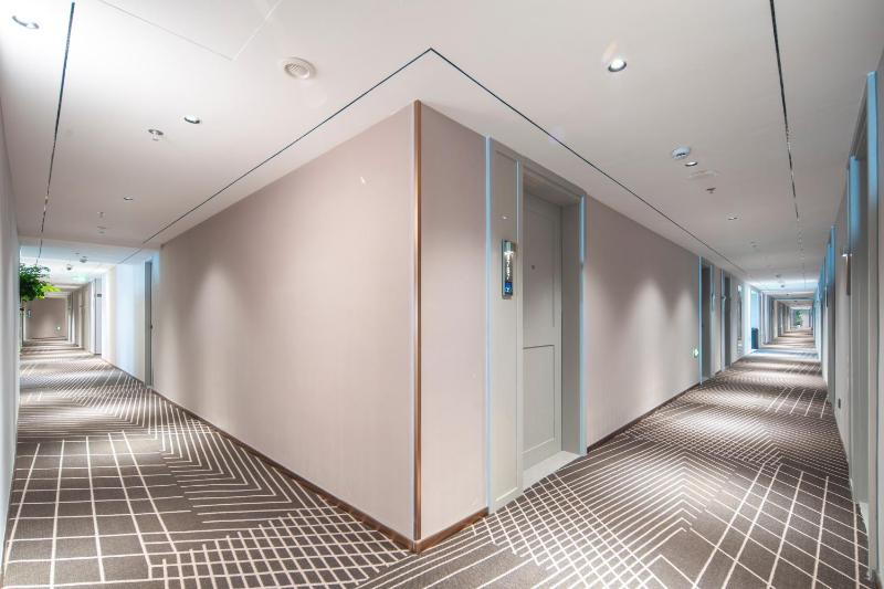 Rezen Estelle Hotel - East Nanjing Rd City Center - image 6