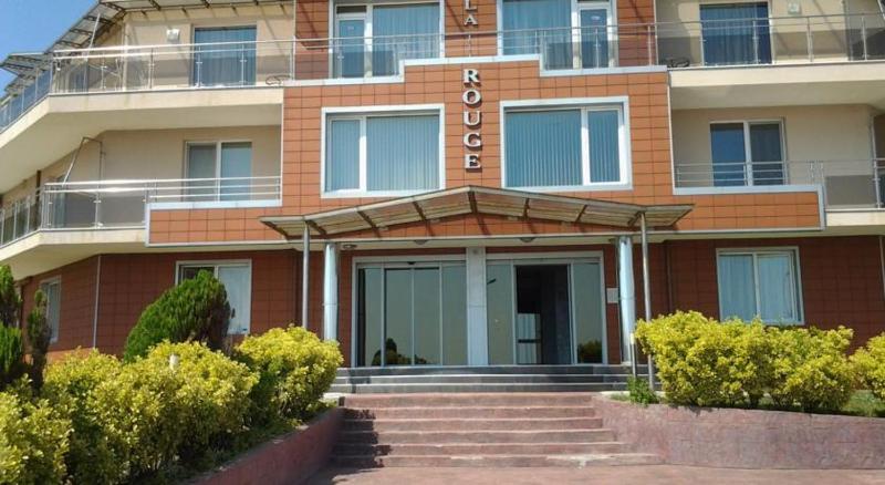Apartments in Villa Rouge - image 1