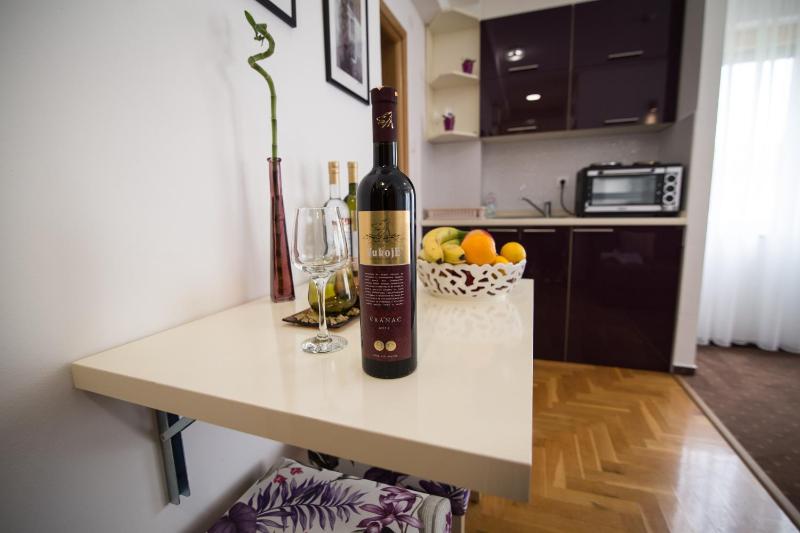 Apartment with Garden View image 2