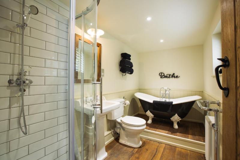 Deluxe Double Room - Coach House image 2