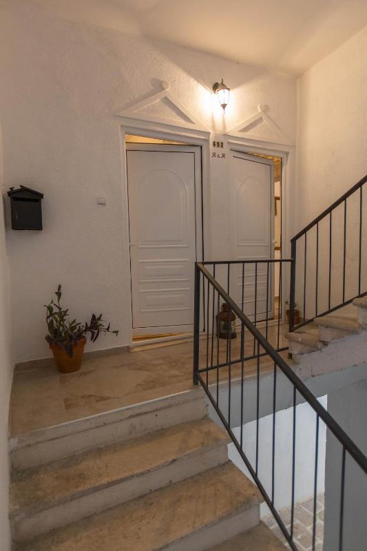 Superior Apartment image 3