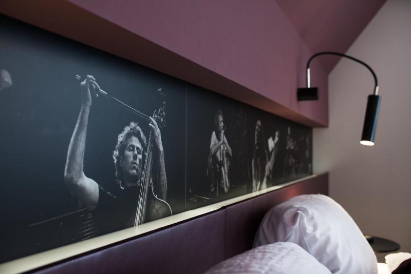 Superior Double Room image 3