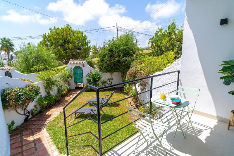 Capistrano Village Deluxe Garden - image 9
