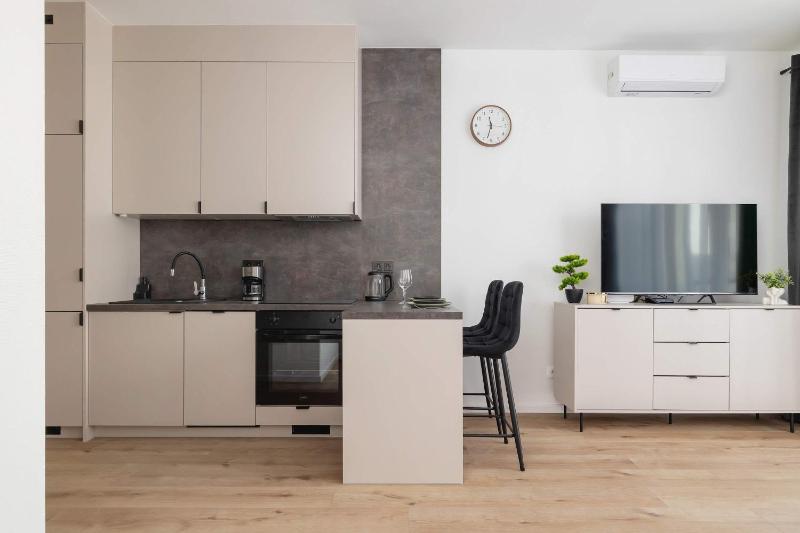 Cosy Apartments in the Centre of Katowice with Parking by Noclegi Renters - image 13