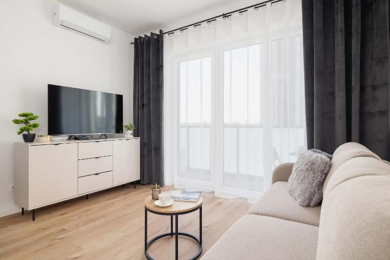 Cosy Apartments in the Centre of Katowice with Parking by Noclegi Renters - image 12