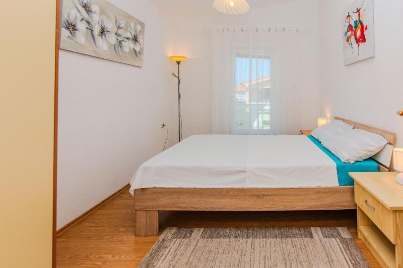 Apartment Semak - image 11