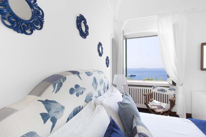 Amore Rentals - Villa Lo Scoglio - image 2