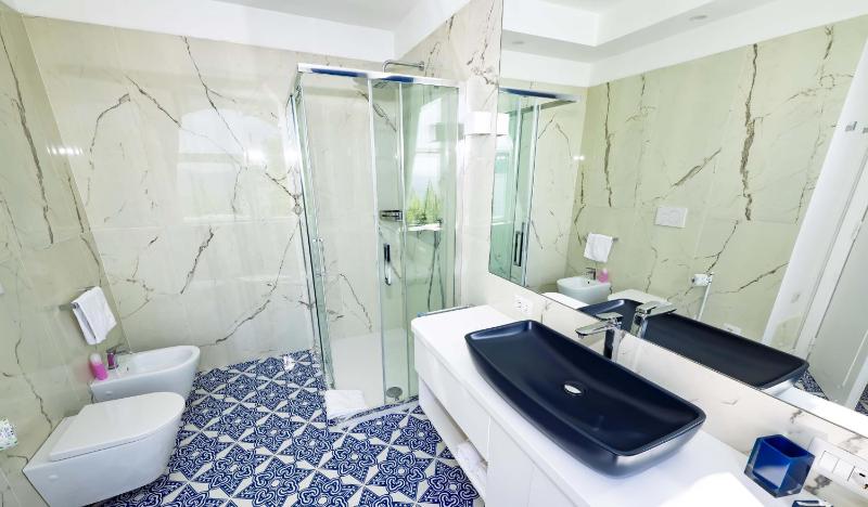 Amore Rentals - Villa Lo Scoglio - image 48