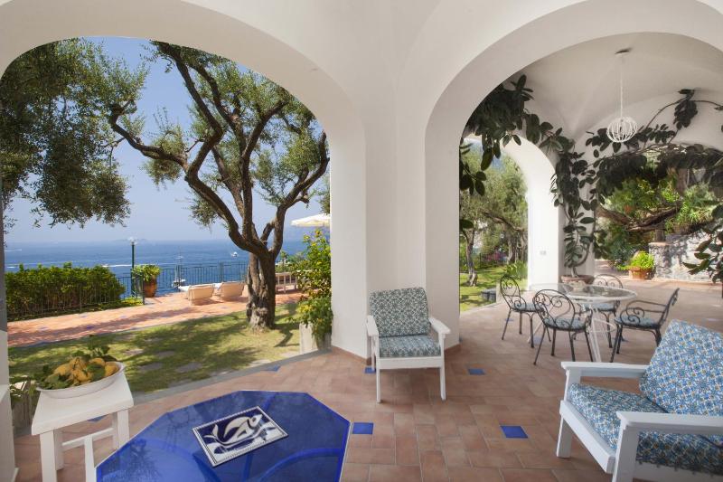 Amore Rentals - Villa Lo Scoglio - image 41