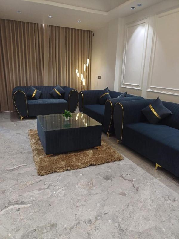 3 bed 3 bath home in Gurugram golf course road - image 1