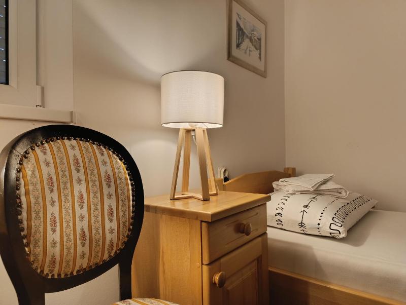 Apartment Bistrik medresa - free parking - image 9