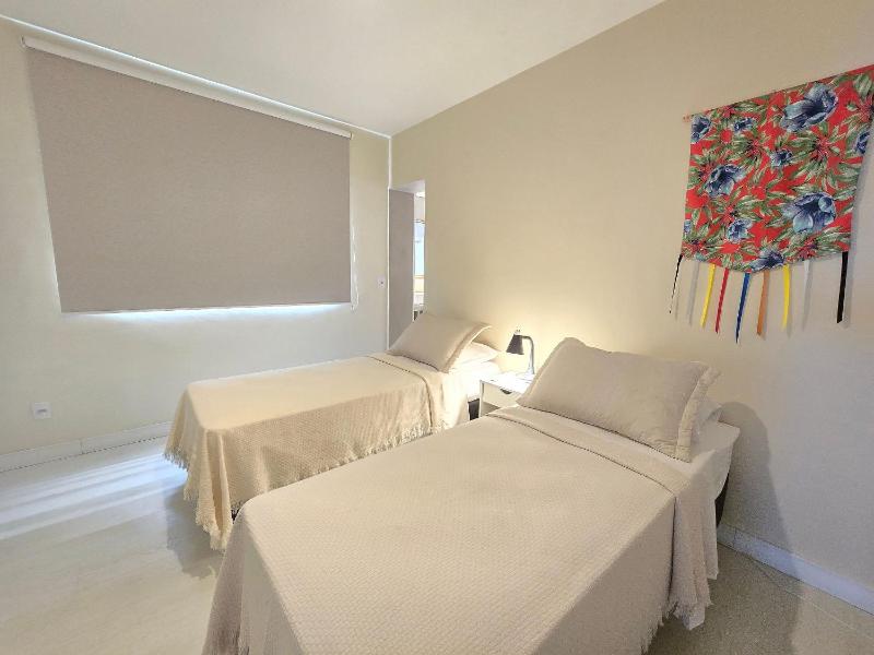 Oceanfront 4 Suite Apartment in Downtown Balneário Camboriú - image 31