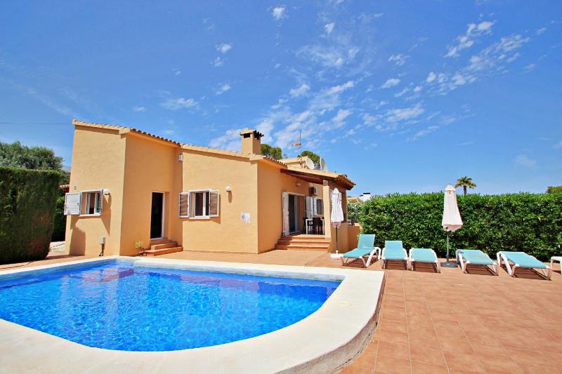 Paula - holiday home with private swimming pool in Benissa - image 1