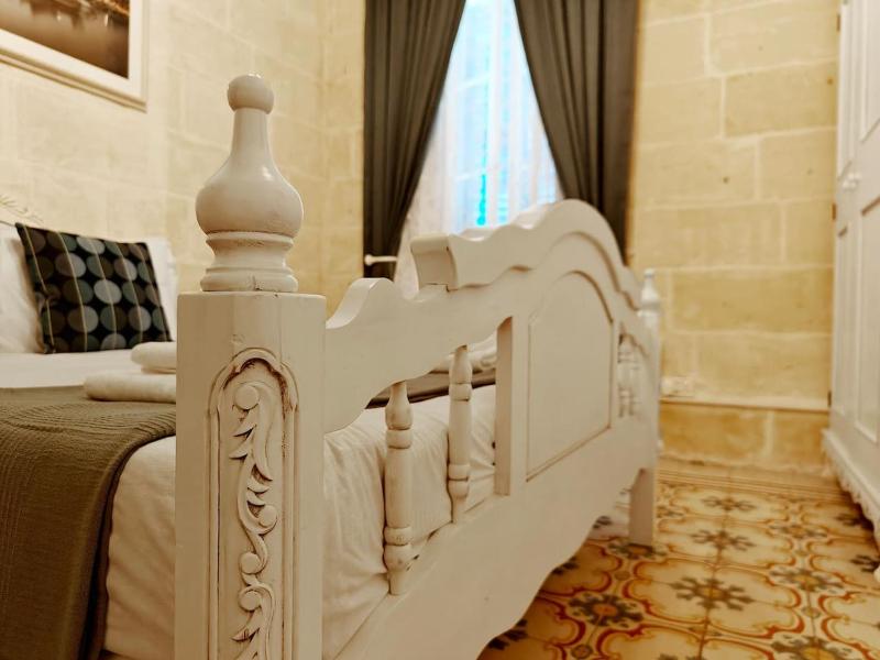 Casa Maltija Sliema 4 Bedroom - image 16