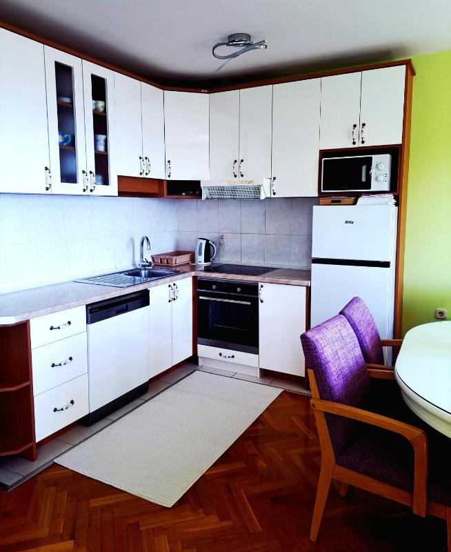Family Apartment Green with a sea view and a free parking - image 8