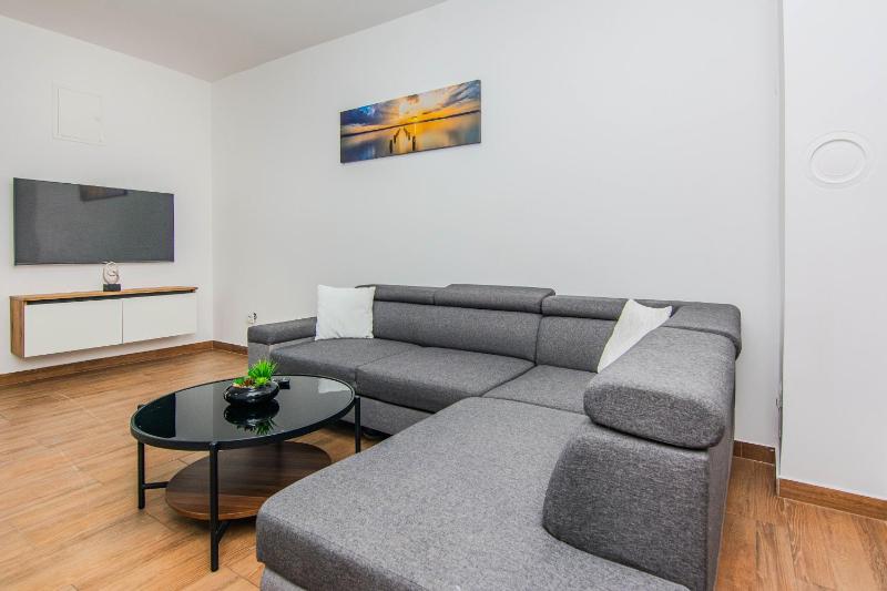 Apartments with parking space Vir - 24843 - image 7