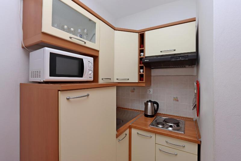 Apartments with parking space Lopar Rab - 24617 - image 39