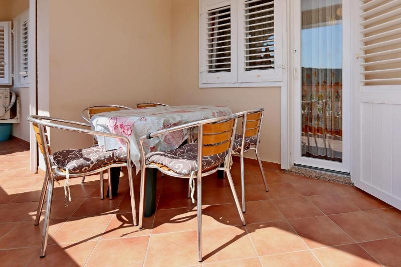 Apartments with parking space Lopar Rab - 24617 - image 7