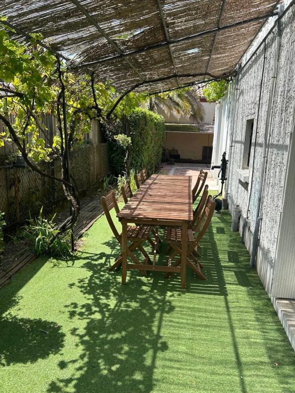 Large family house 300m from the beach - image 11