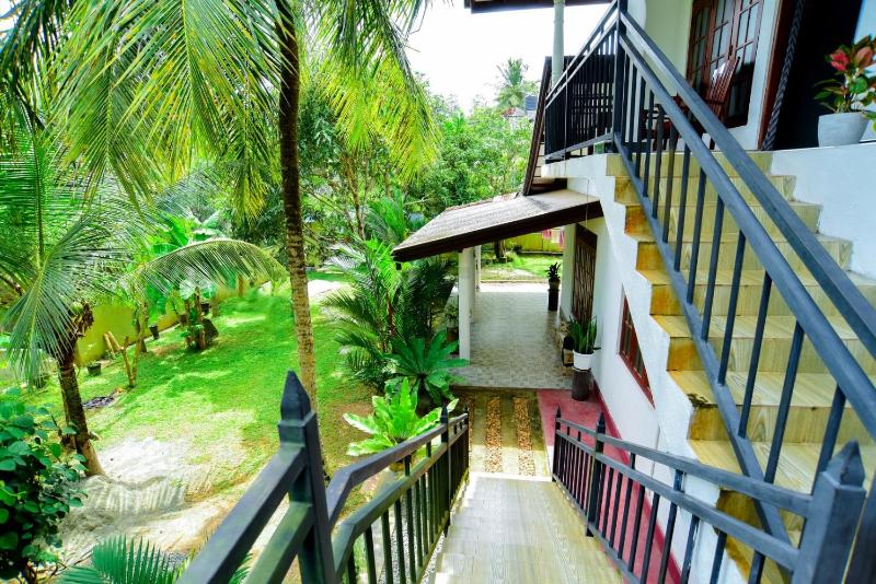 Palm Villa - image 8