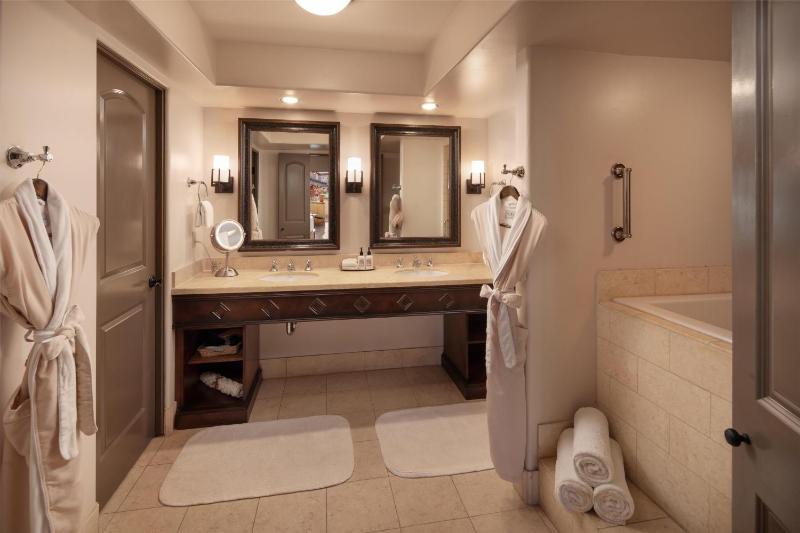 Royal Palms Resort And Spa - image 24