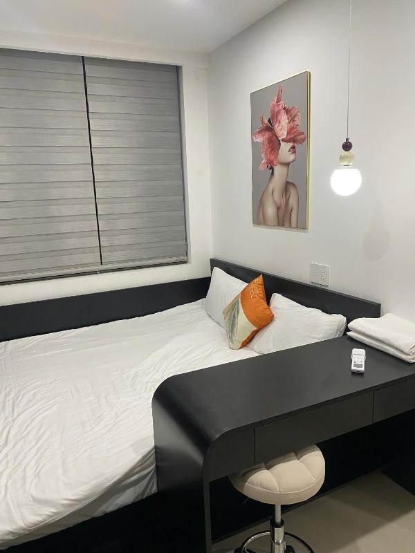 Hue Oi Homestay - Spacious 2-Bedroom Apartment with Balcony and Pool - image 8
