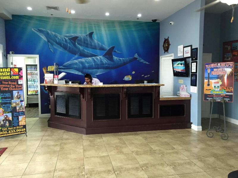 Ramada by Wyndham & Suites South Padre Island At the Beach - image 39