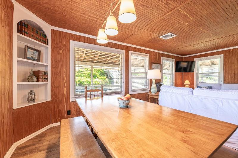 The Minor Manor - NH MP 11.5 Historic Oceanfront Dunetop Deck YR Flex Stays - image 8