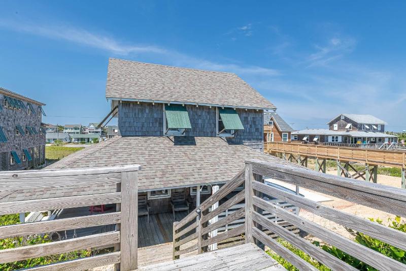 The Minor Manor - NH MP 11.5 Historic Oceanfront Dunetop Deck YR Flex Stays - image 48