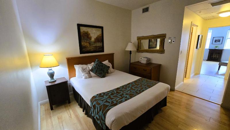 Sunset Mountain Inn - image 24