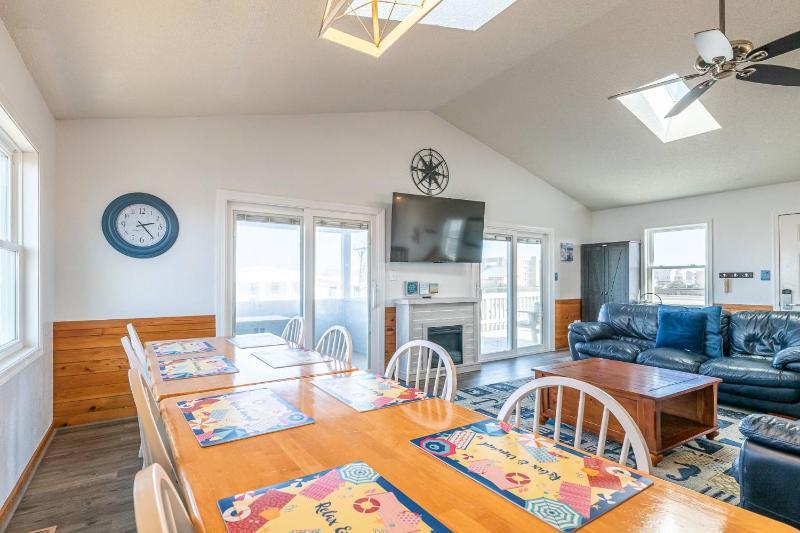 Southern Comfort - KDH MP 7.5 Semi-Oceanfront 140 Yds to Beach Hot Tub Pets OK Flex Stays - image 42