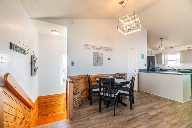 Southern Comfort - KDH MP 7.5 Semi-Oceanfront 140 Yds to Beach Hot Tub Pets OK Flex Stays - image 41
