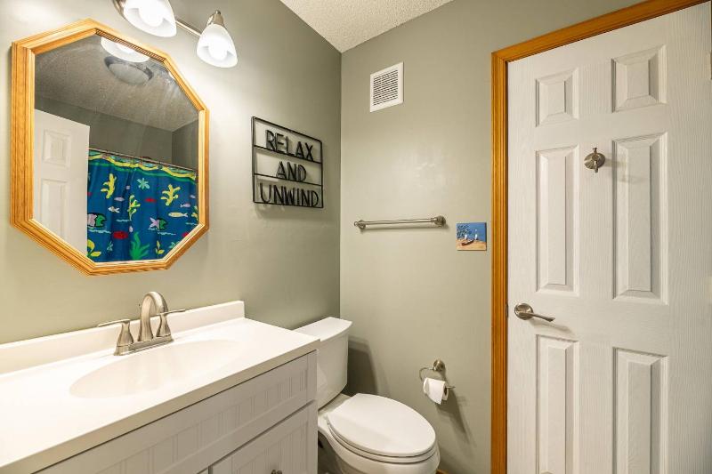 Southern Comfort - KDH MP 7.5 Semi-Oceanfront 140 Yds to Beach Hot Tub Pets OK Flex Stays - image 16