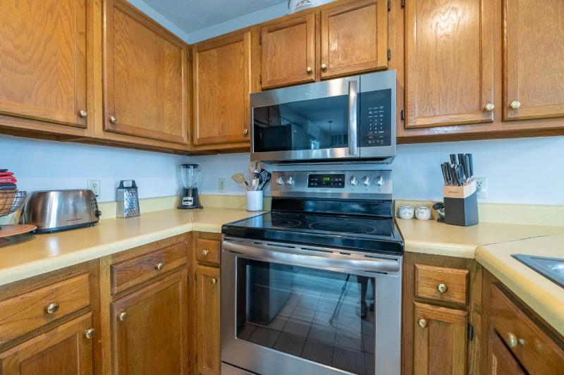 Sandpiper Trace - KDH MP 7.5 Oceanside 375 Yds to Beach Perfect for Families Pets OK Flex Stays - image 23