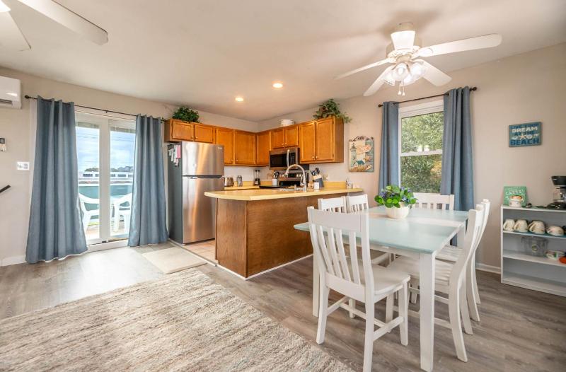 Sandpiper Trace - KDH MP 7.5 Oceanside 375 Yds to Beach Perfect for Families Pets OK Flex Stays - image 16