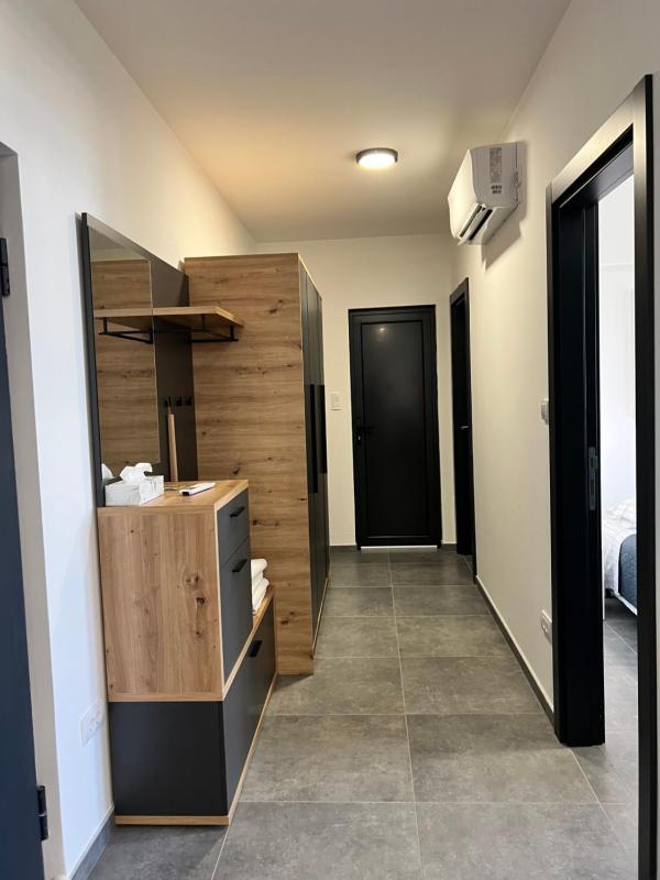 DC Executive Apartments - image 7