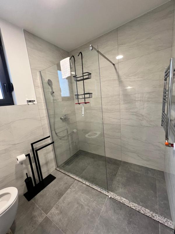 DC Executive Apartments - image 12