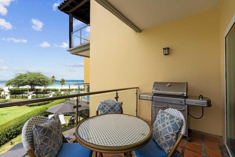 Beachfront - Royal Aquamarine 3BR condo - BC252 - image 9