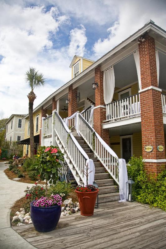 Beachview Inn and Spa - image 45