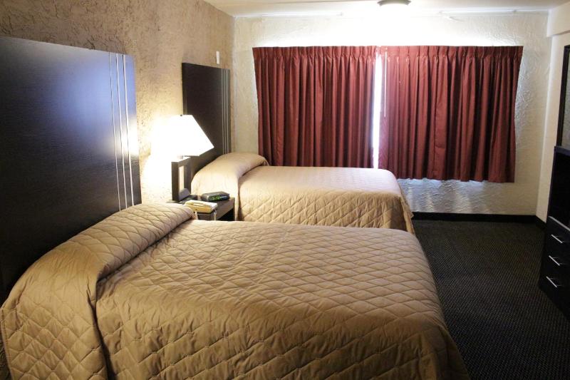Premier Suite image 3
