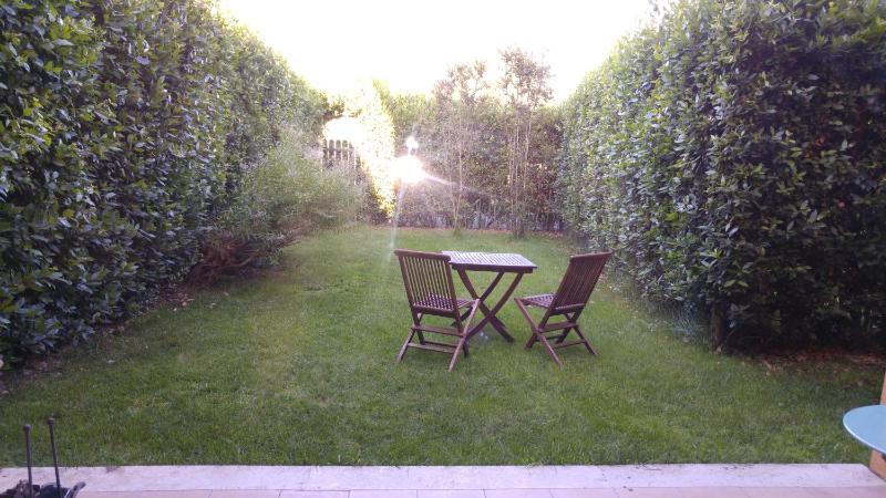 Double Room with Garden View image 2
