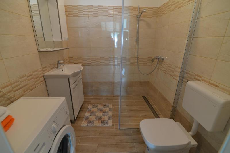 Apartment Nevena - image 18