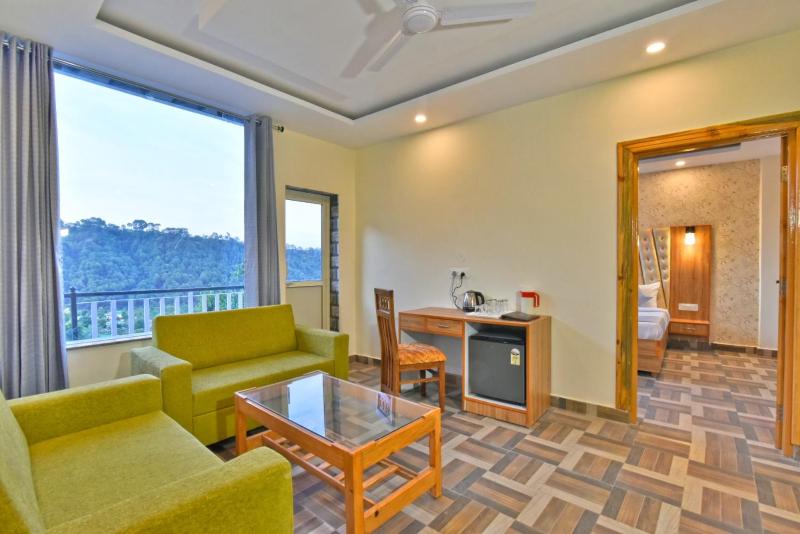 Vella Marina Pine view -Free Parking-cricket stadium 5 km-Mcleodganj 8 km- Bhagsunag 9 - image 6