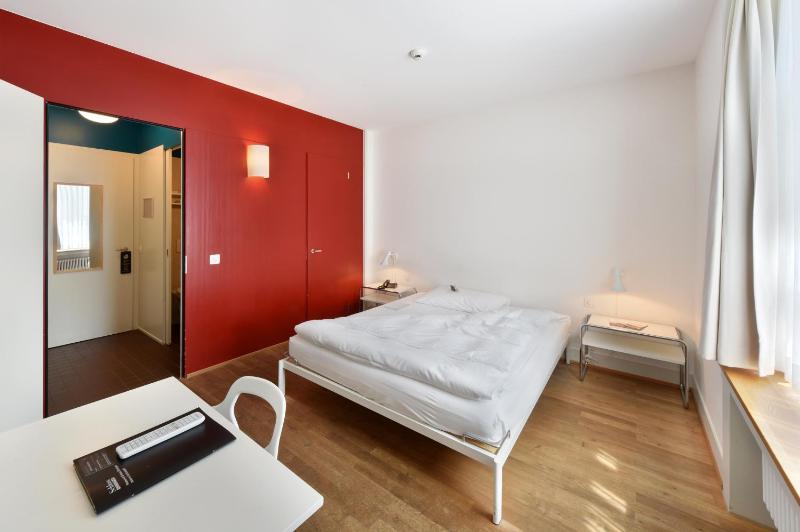 Superior Single Room image 3