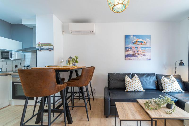 1002 Precioso apartamento a 250 m de la playa by homeselectspain - image 26