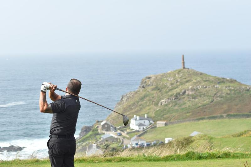 Cape Cornwall Club - image 17