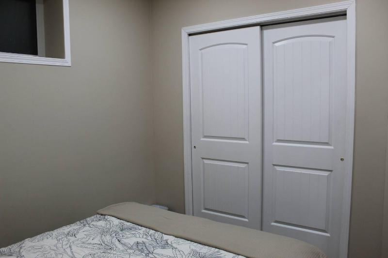 Tranquille pond facing suite - image 39