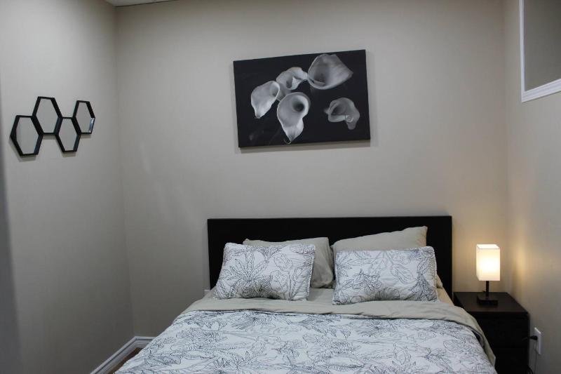 Tranquille pond facing suite - image 18