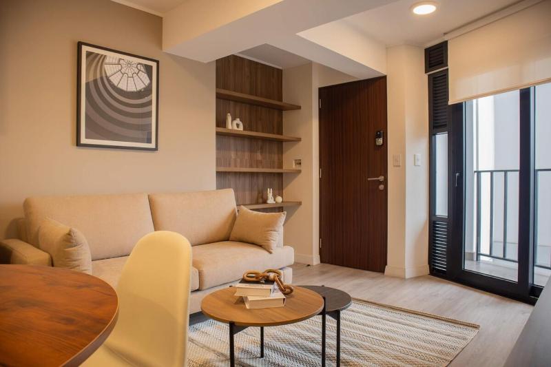 Majestic 2BR with Balcony in Miraflores - image 16